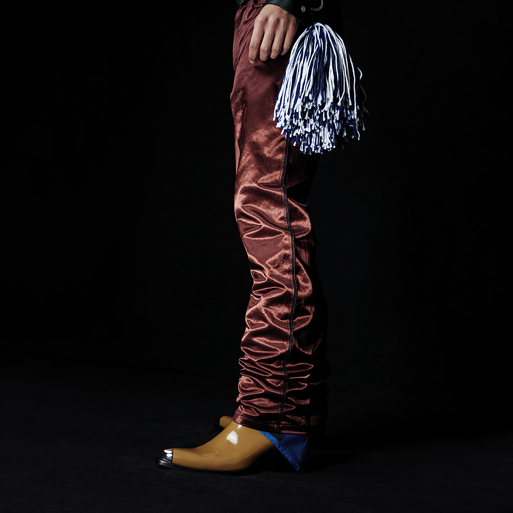 look 25 of 84