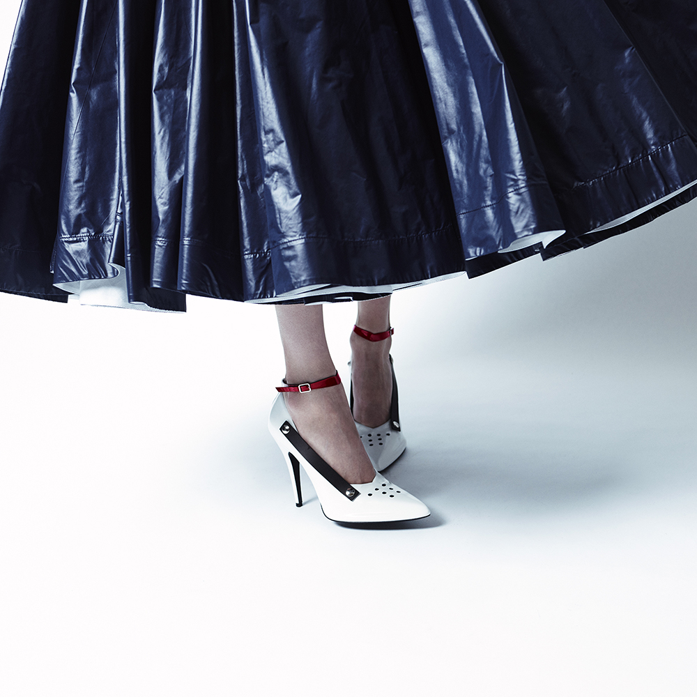 look 9 of 84