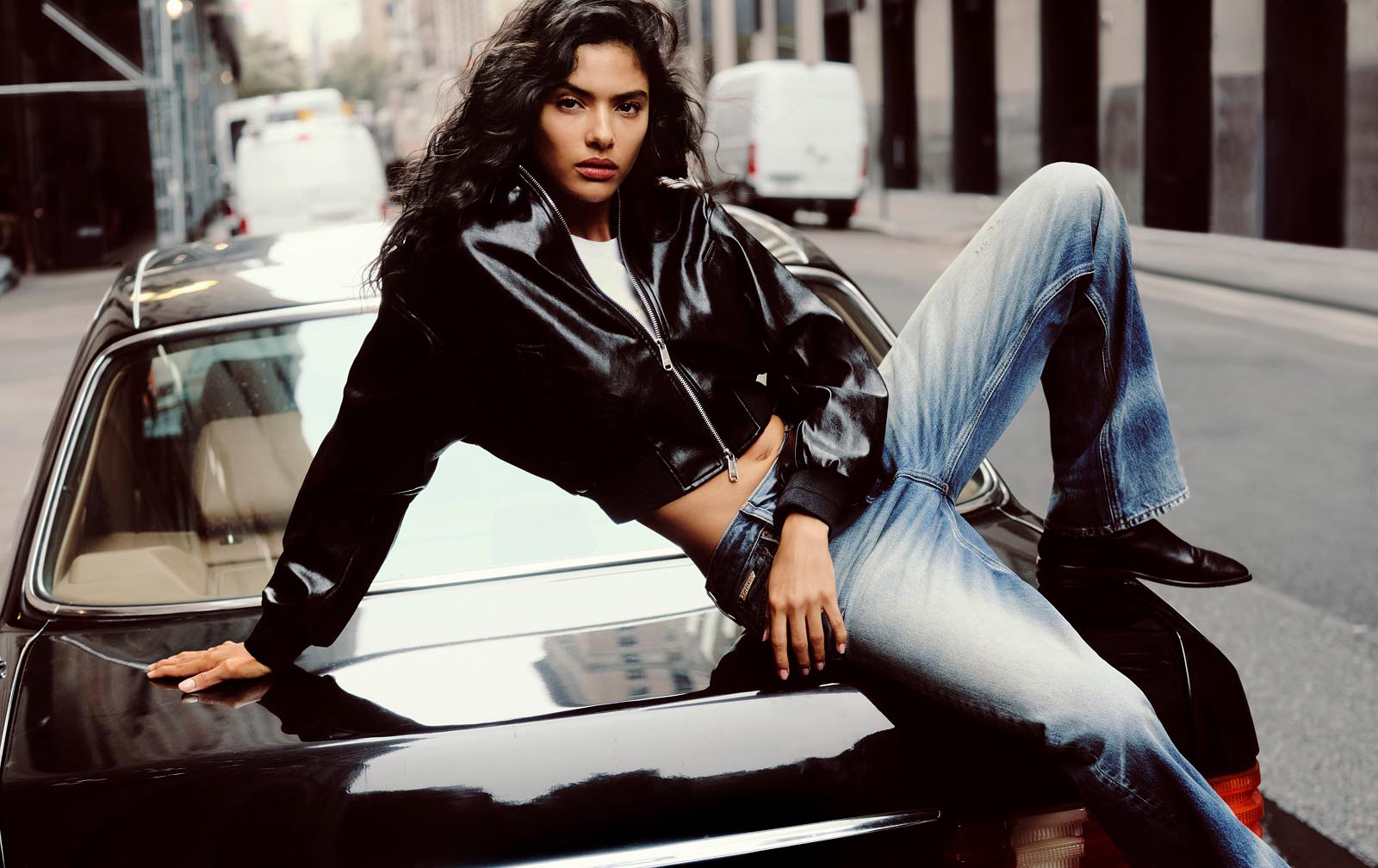 Model wearing Calving Klein