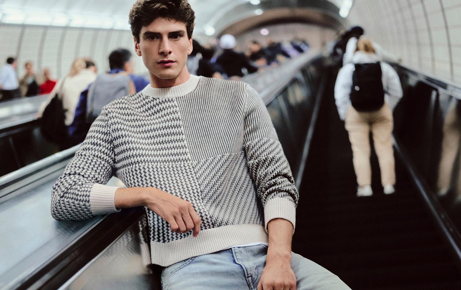 Model wearing Calving Klein